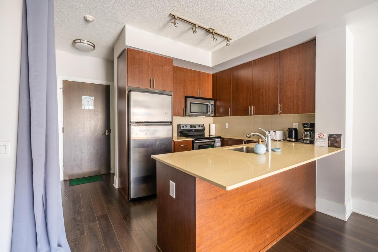 Beautiful Condos In The Heart Of Downtown By Globalstay 토론토 외부 사진