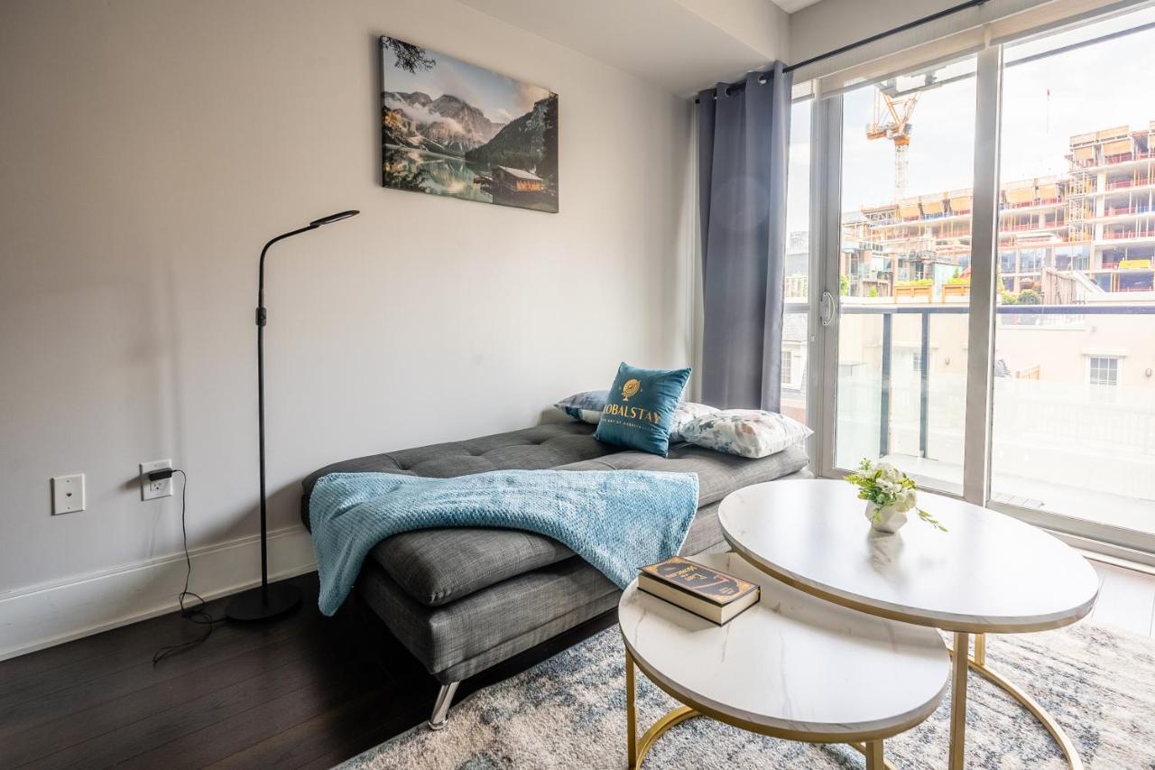 Beautiful Condos In The Heart Of Downtown By Globalstay 토론토 외부 사진