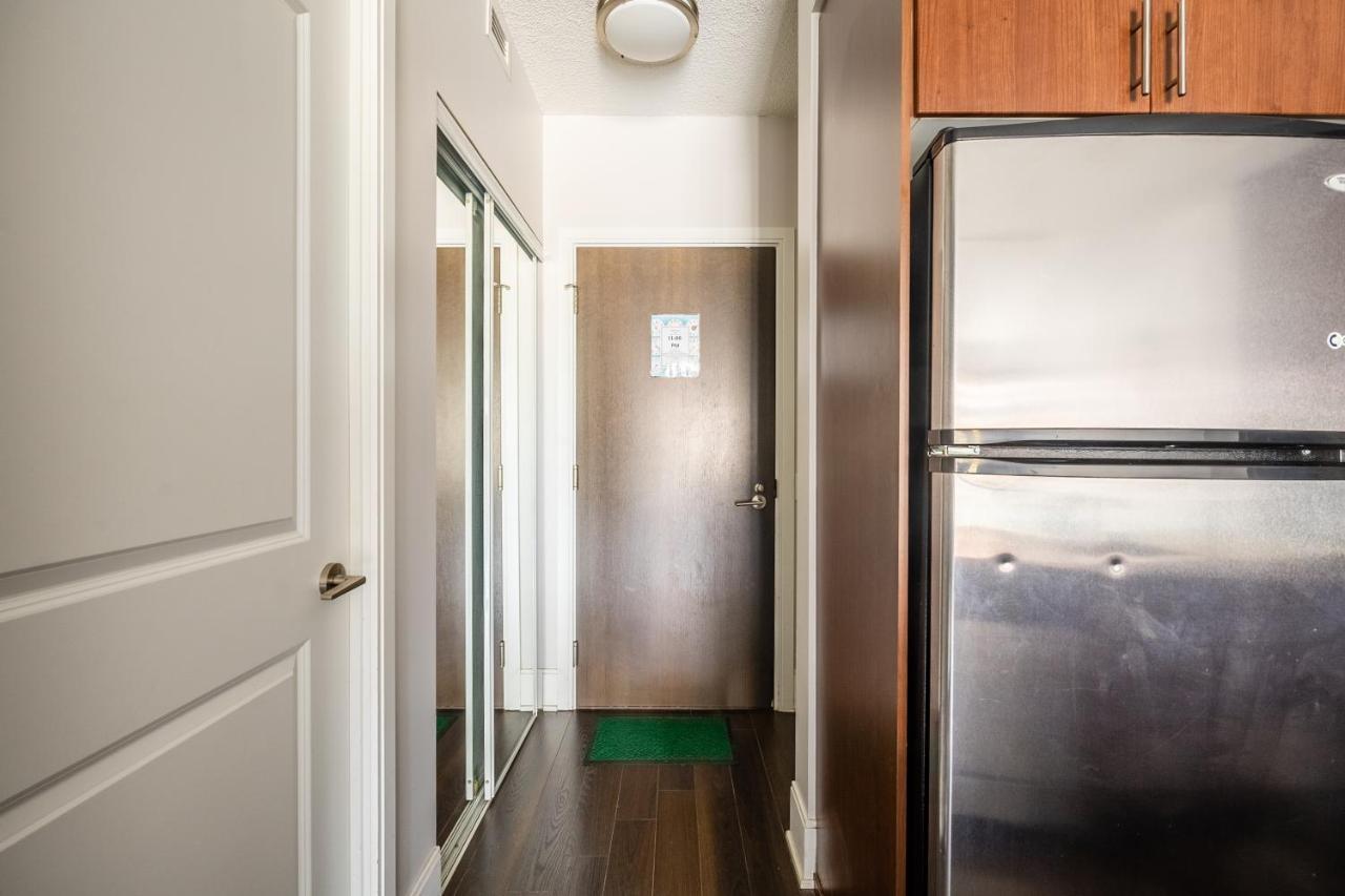 Beautiful Condos In The Heart Of Downtown By Globalstay 토론토 외부 사진