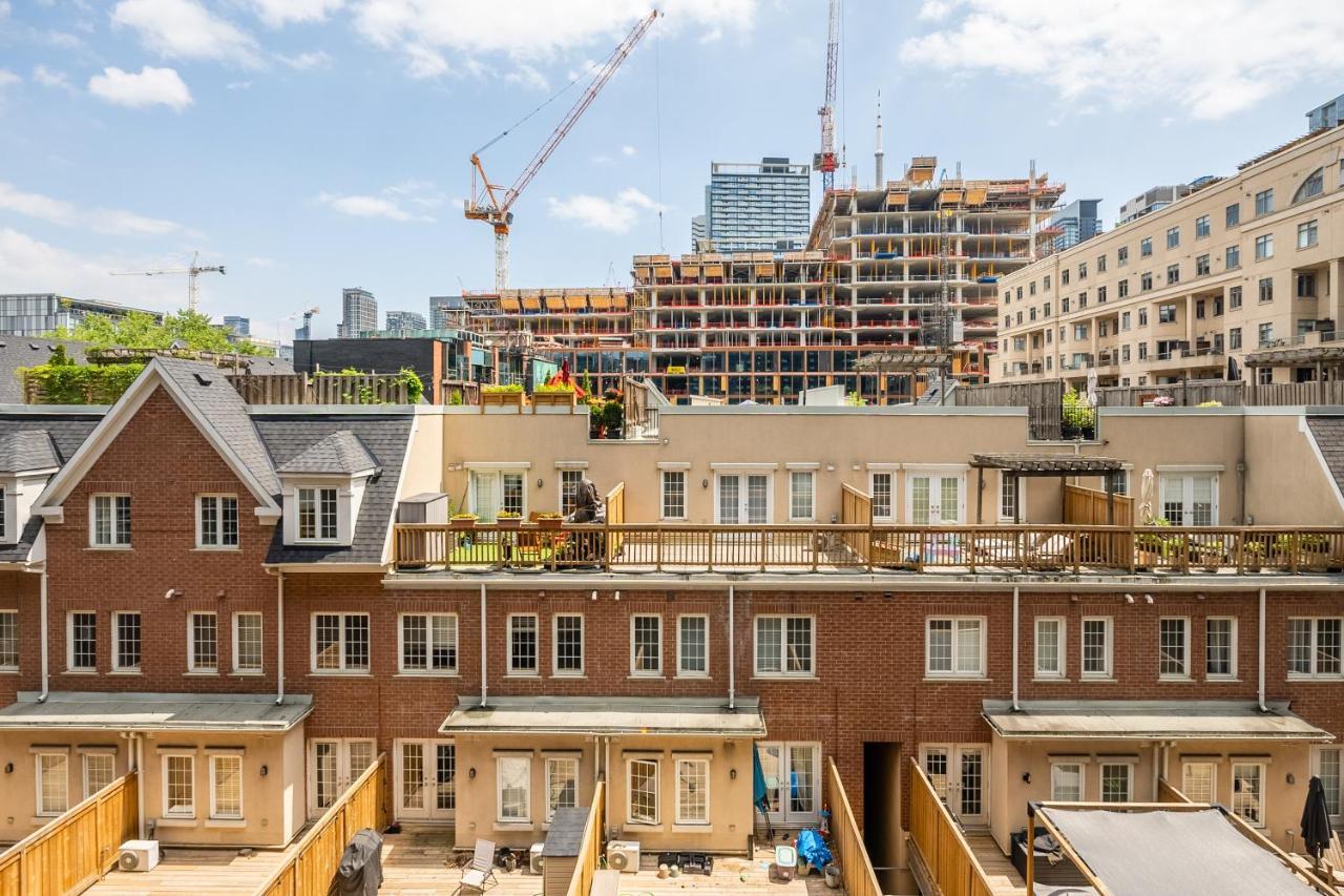 Beautiful Condos In The Heart Of Downtown By Globalstay 토론토 외부 사진